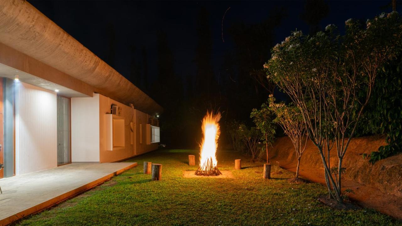 Saffronstays Cafella- A 3-Bdr Elliptical-Roof Villa In Chikmagalur Mudigere Eksteriør billede
